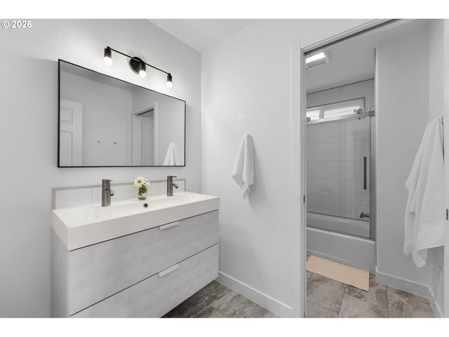 3343 Nw 31ST Cir, Camas, WA 98607