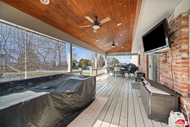 5783 Glen Ora Dr, Bethel Park, PA 15102