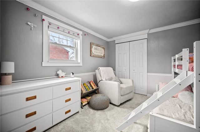5783 Glen Ora Dr, Bethel Park, PA 15102