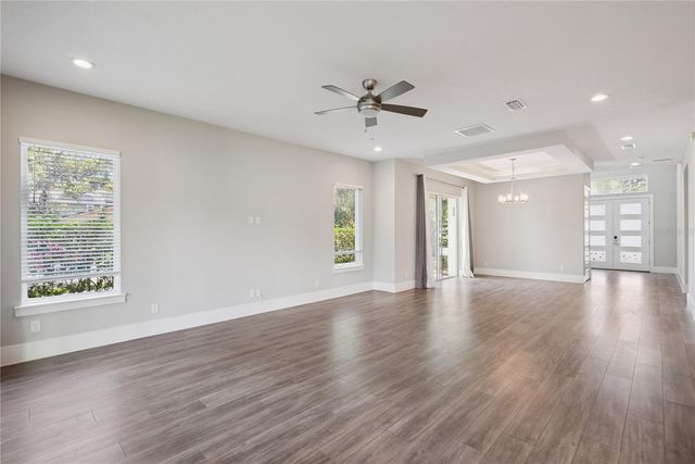 200 E GRANT STREET, Orlando, FL 32806