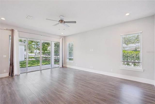 200 E GRANT STREET, Orlando, FL 32806