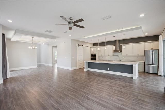 200 E GRANT STREET, Orlando, FL 32806