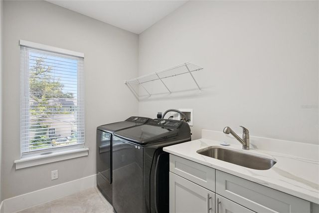 200 E GRANT STREET, Orlando, FL 32806