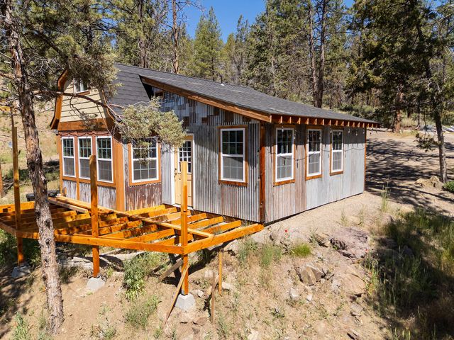 24117 NE Ochoco Ranger Station Road, Prineville, OR 97754