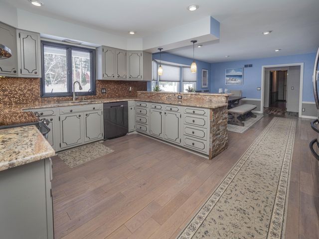 2134 Sycamore Lane, Kalamazoo City, MI 49008