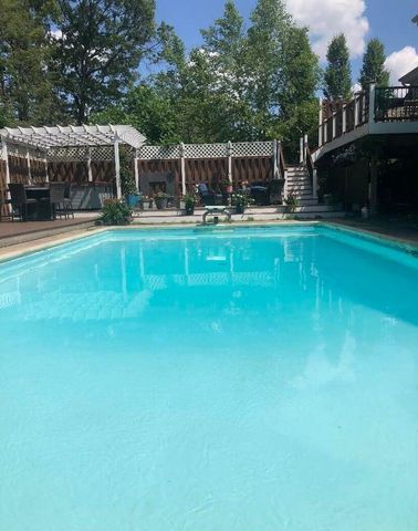 2134 Sycamore Lane, Kalamazoo City, MI 49008