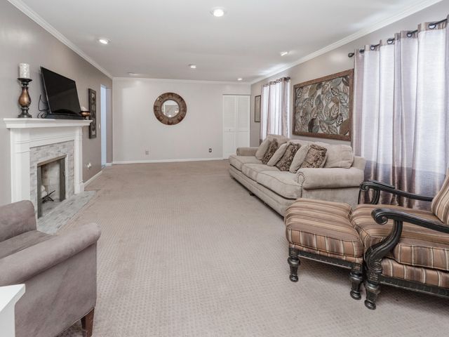 2134 Sycamore Lane, Kalamazoo City, MI 49008