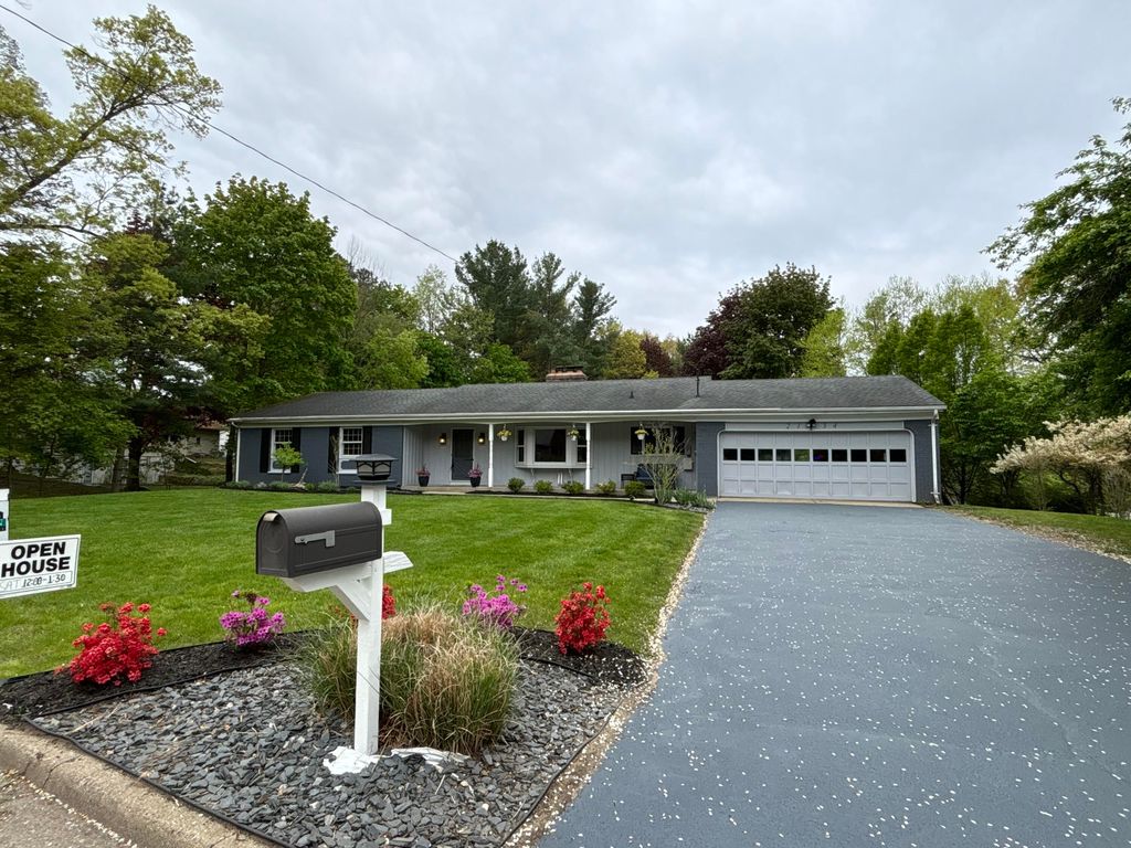 2134 Sycamore Lane, Kalamazoo City, MI 49008