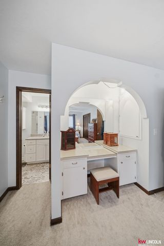 4911 Starling Drive, Lincoln, NE 68516