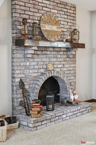 4911 Starling Drive, Lincoln, NE 68516