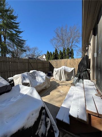 10225 Conser Street, Overland Park, KS 66212