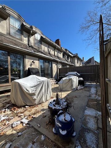 10225 Conser Street, Overland Park, KS 66212