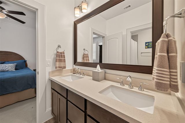 1607 W Rose Terrace Lane, Houston, TX 77055