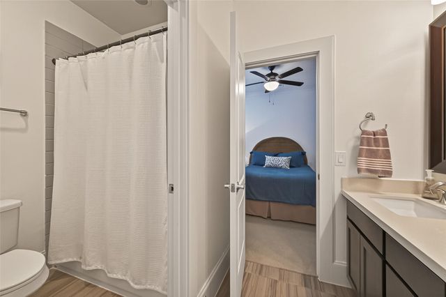 1607 W Rose Terrace Lane, Houston, TX 77055