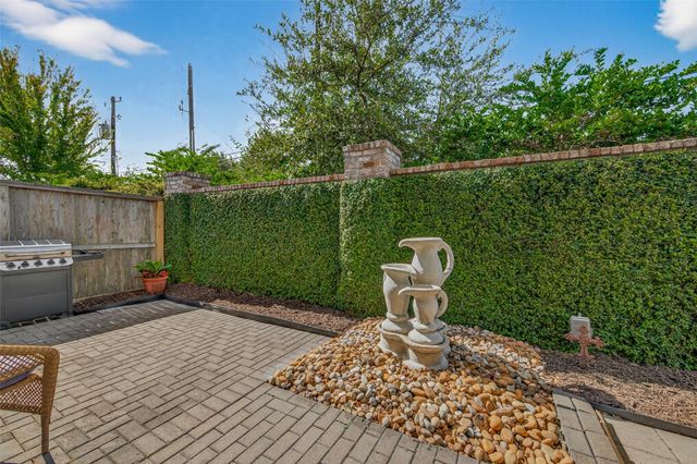 1607 W Rose Terrace Lane, Houston, TX 77055