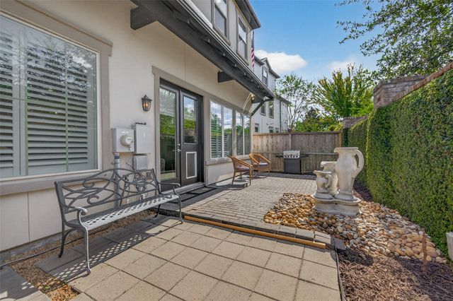 1607 W Rose Terrace Lane, Houston, TX 77055