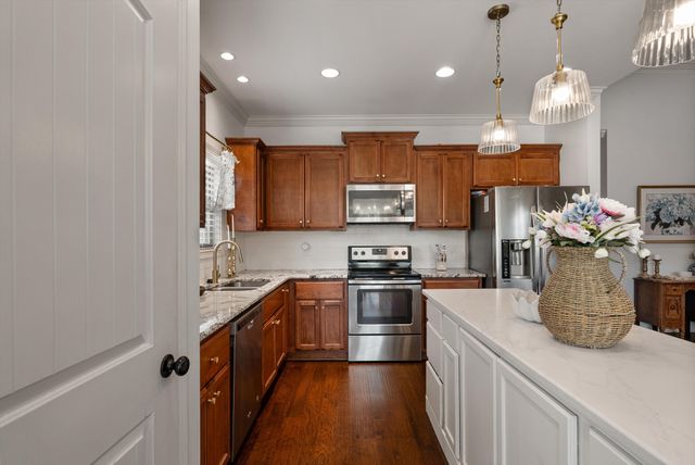 56 Harbor Pt, Lebanon, TN 37087