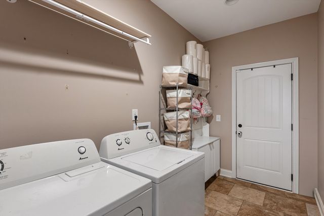 56 Harbor Pt, Lebanon, TN 37087