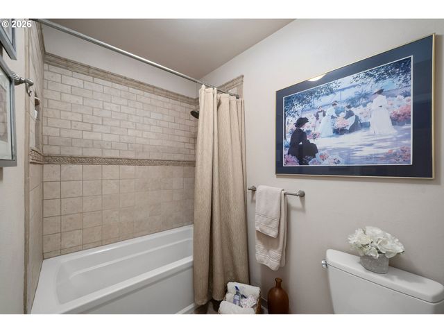 7221 Sw 13TH Dr, Portland, OR 97219