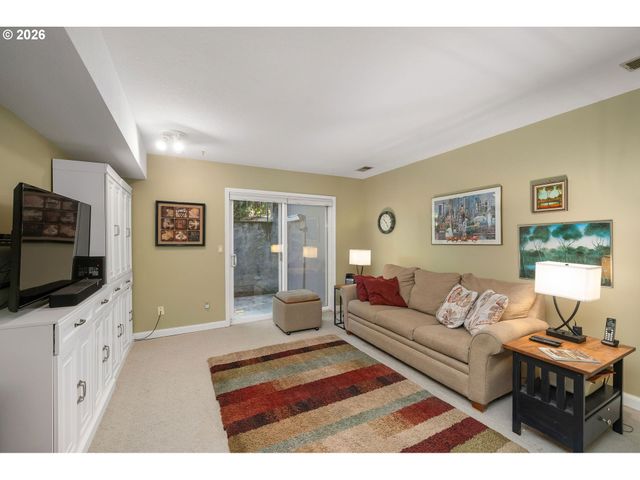 7221 Sw 13TH Dr, Portland, OR 97219