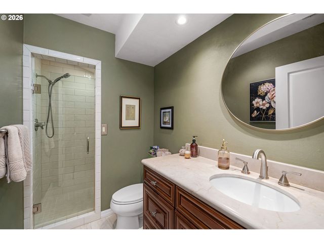 7221 Sw 13TH Dr, Portland, OR 97219