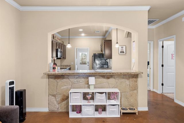 121 Armored Avenue, College Station, TX 77845