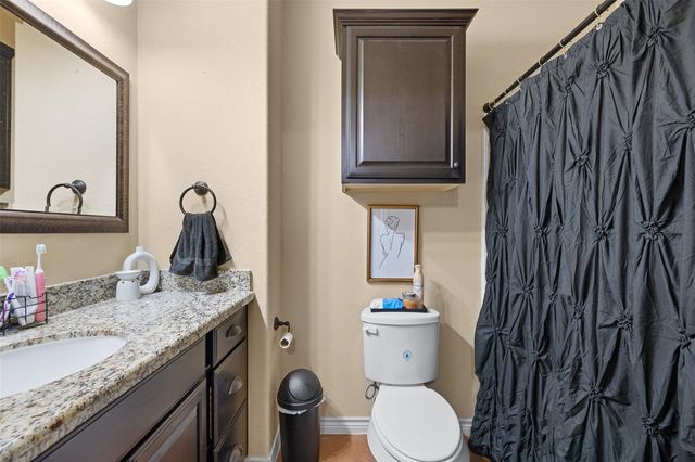 121 Armored Avenue, College Station, TX 77845