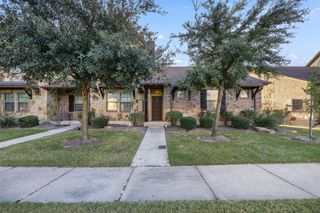 121 Armored Avenue, College Station, TX 77845