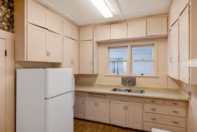 486 VAN BUREN ST, Monterey, CA 93940