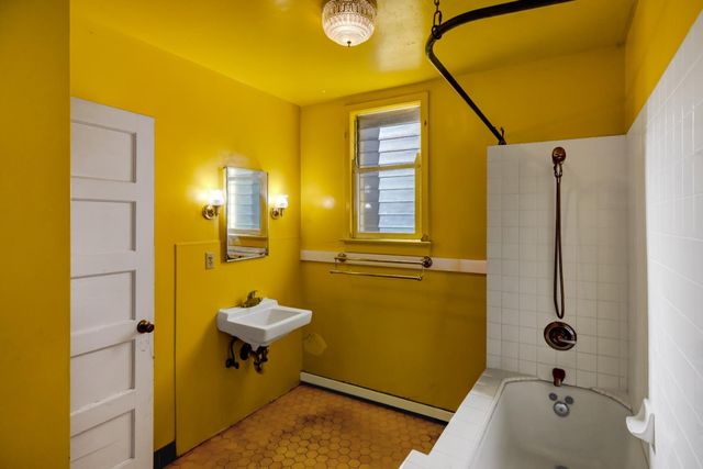 486 VAN BUREN ST, Monterey, CA 93940