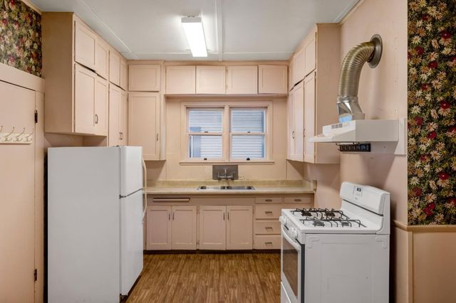 486 VAN BUREN ST, Monterey, CA 93940