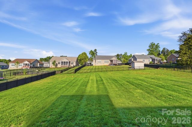 172 Staffordshire Drive, Statesville, NC 28625