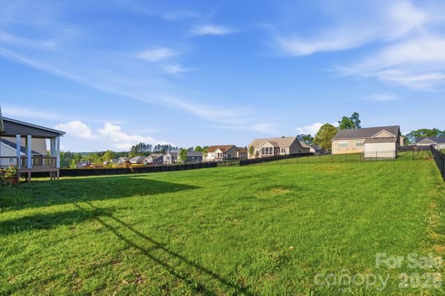 172 Staffordshire Drive, Statesville, NC 28625