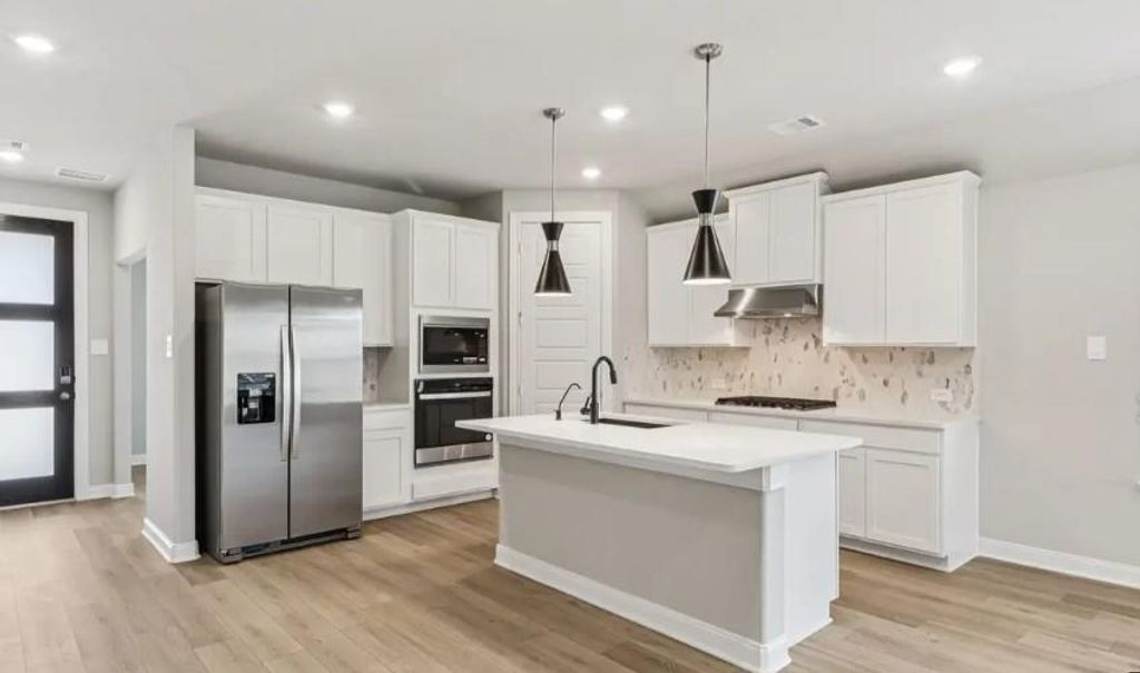 212 Raine Manor Court, Montgomery, TX 77316