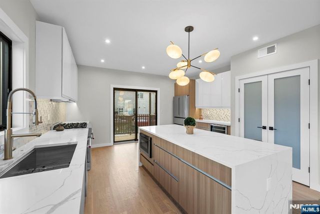 74 Liberty Place, Palisades Park, NJ 07650