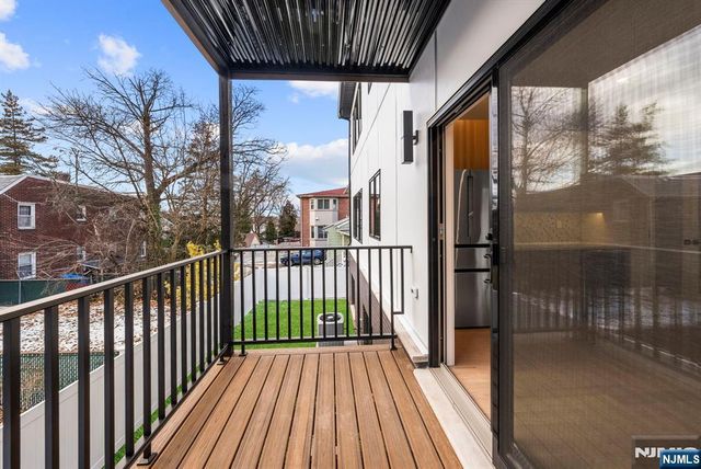 74 Liberty Place, Palisades Park, NJ 07650