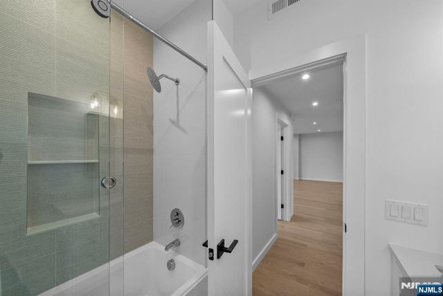 74 Liberty Place, Palisades Park, NJ 07650