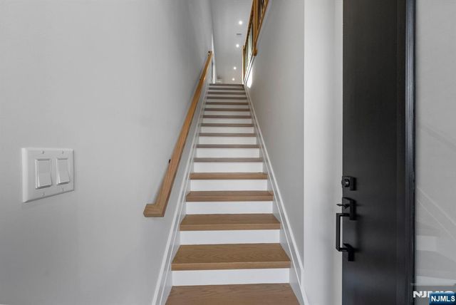 74 Liberty Place, Palisades Park, NJ 07650