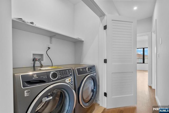 74 Liberty Place, Palisades Park, NJ 07650