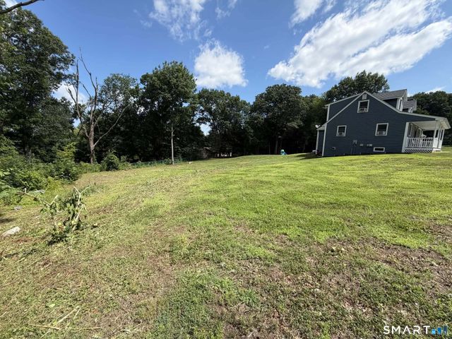 8 Plainview Drive, Plainfield, CT 06374