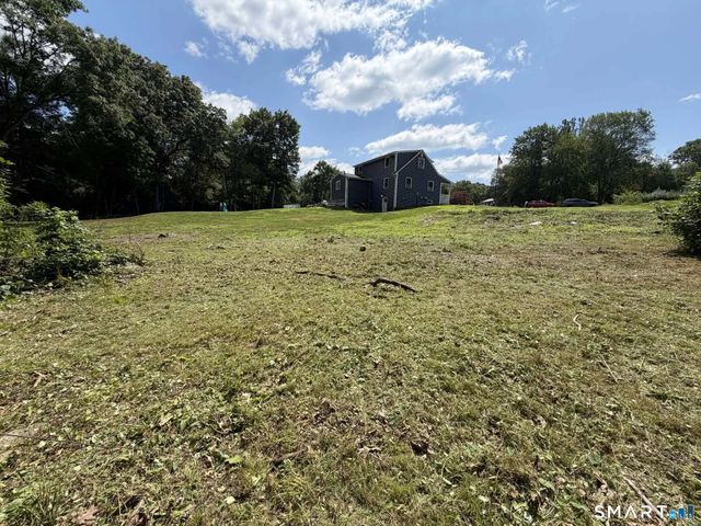 8 Plainview Drive, Plainfield, CT 06374