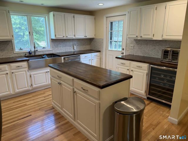 8 Plainview Drive, Plainfield, CT 06374
