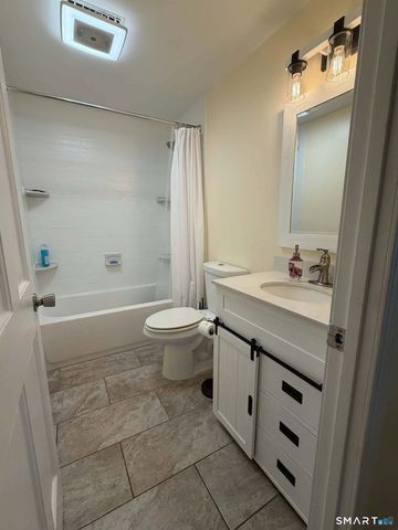 8 Plainview Drive, Plainfield, CT 06374