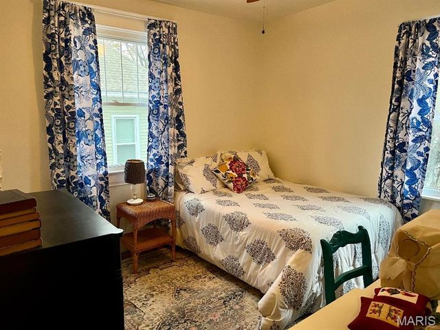 614 E 16th Street, Alton, IL 62002