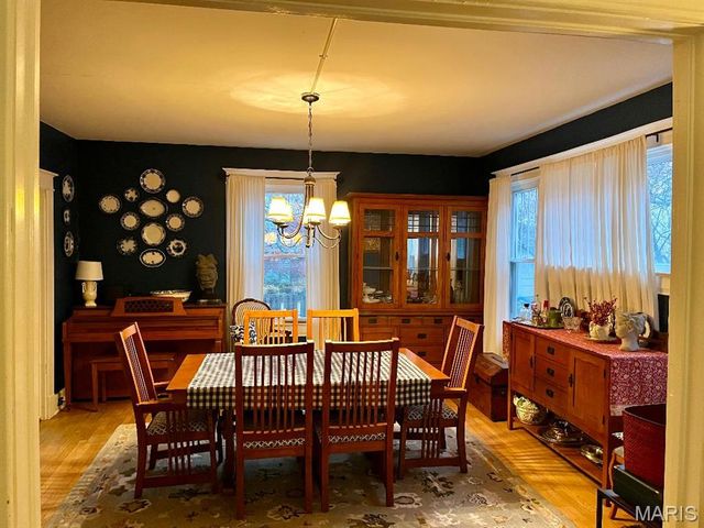 614 E 16th Street, Alton, IL 62002