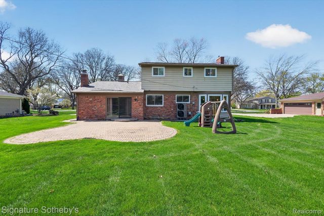 4284 Cherrywood Drive, Troy, MI 48098