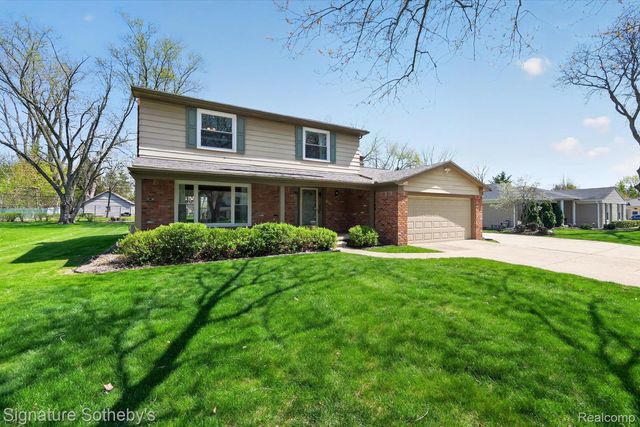 4284 Cherrywood Drive, Troy, MI 48098