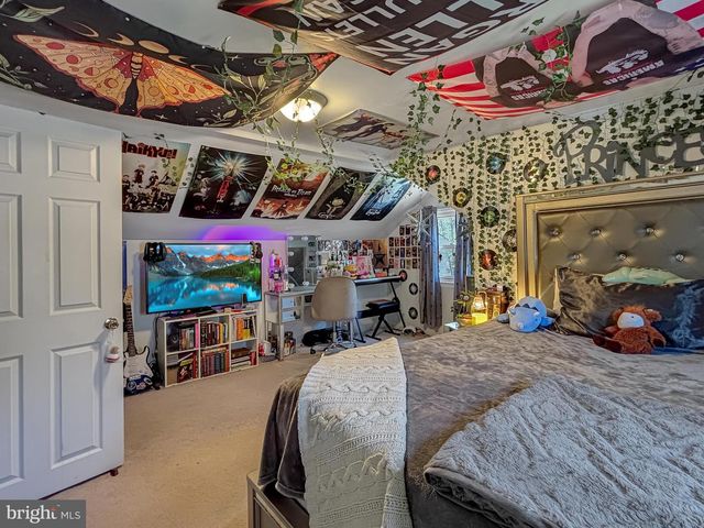 86 IRIS ST, Browns Mills, NJ 08015