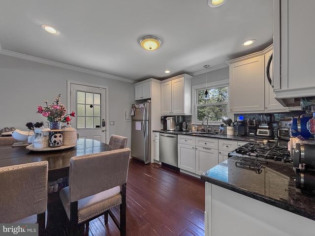 86 IRIS ST, Browns Mills, NJ 08015