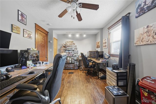 29 Grove Avenue, Lockport City, NY 14094